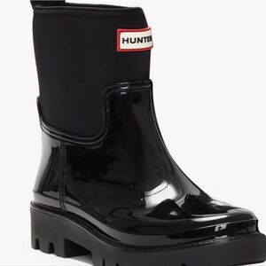 Hunter Ella Chelsea Waterproof Boots- Black/Black Shiny PVC